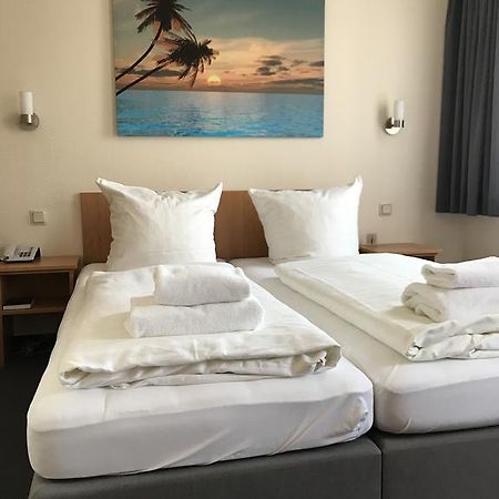 Hotel La Isla Kolín nad Rýnem Exteriér fotografie